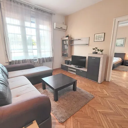 Apartment Arkadija Lux River And Tower View *